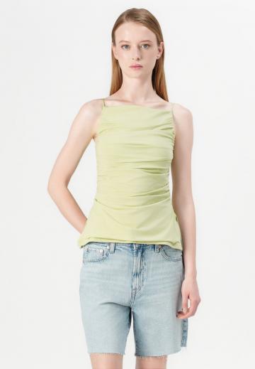 Топ на бретельках