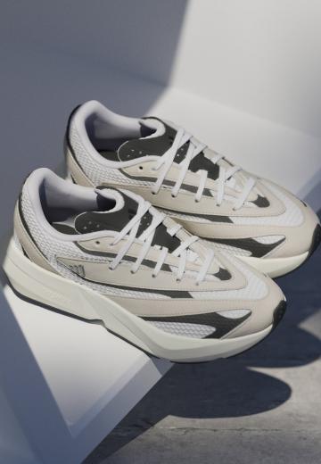 Беговые кроссовки