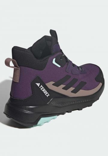 Беговые кроссовки