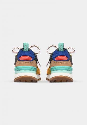 Походная обувь