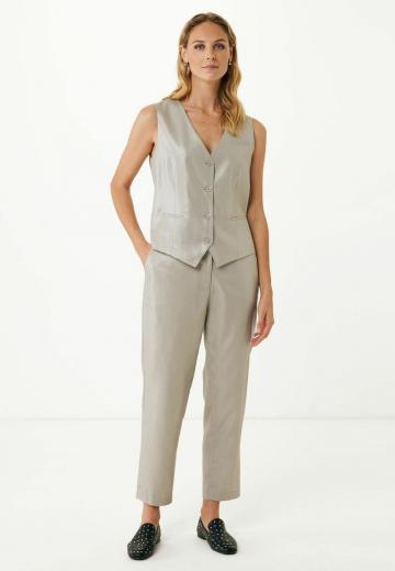 Джинсовая жилетка