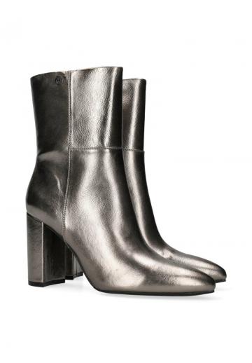 Полусапожки на высоком каблуке