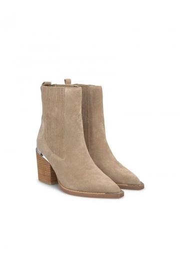 Полусапожки на высоком каблуке