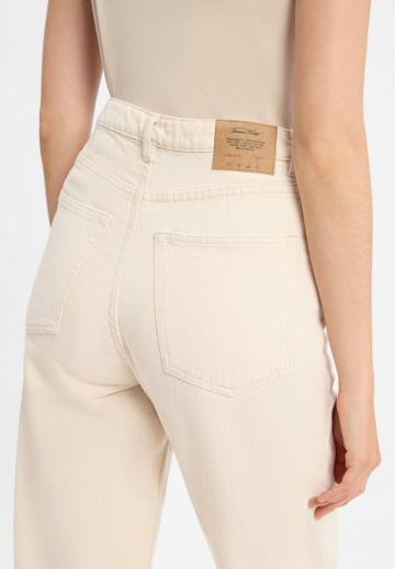 Узкие джинсы