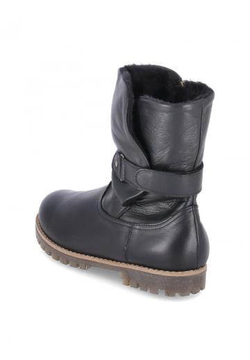 Зимние ботинки