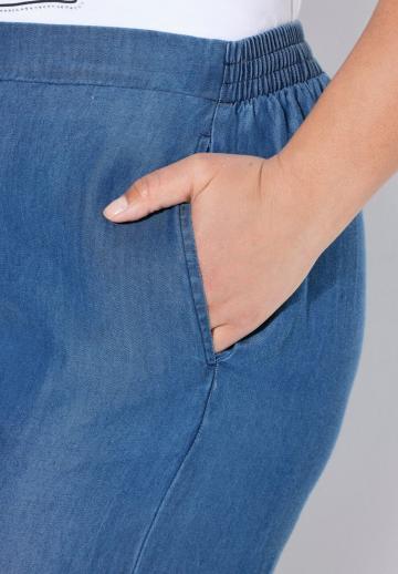 Прямые джинсы