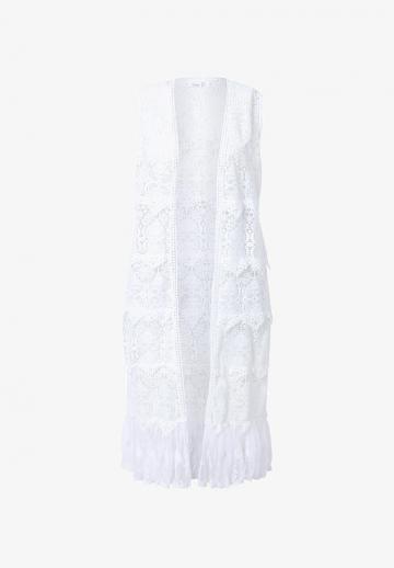 Вязаный жилет