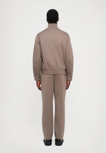 Куртка бомбер