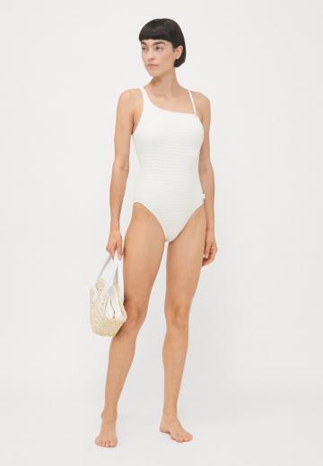 Слитный купальник