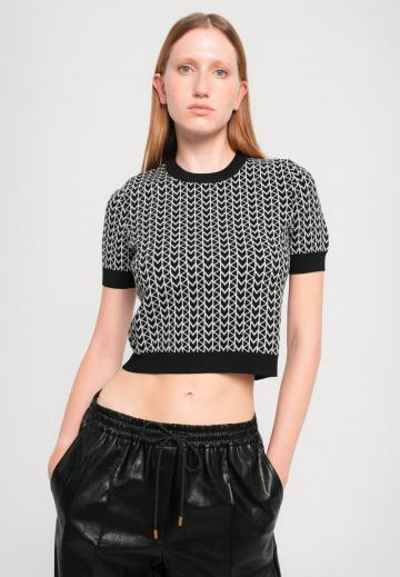 Пуловер с коротким рукавом