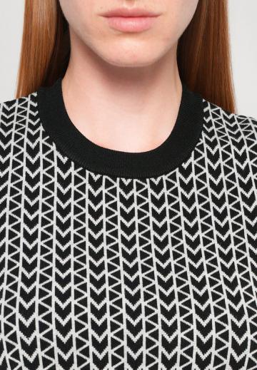 Пуловер с коротким рукавом