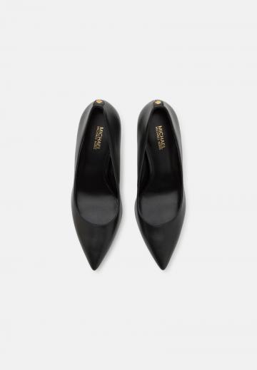 Туфли на высоком каблуке