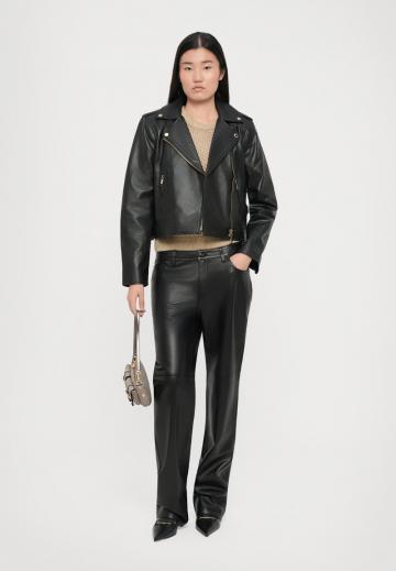 Короткая куртка