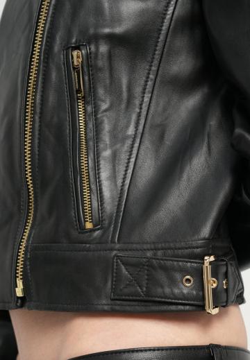 Короткая куртка