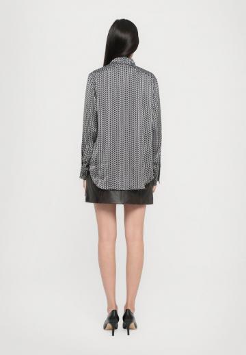 Атласная блузка