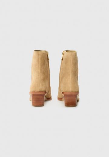 Ковбойские сапожки