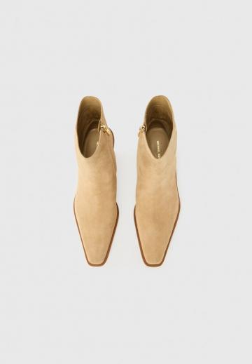 Ковбойские сапожки