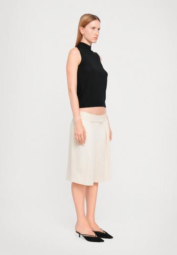 Пуловер без рукавов