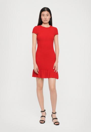 Короткое платье