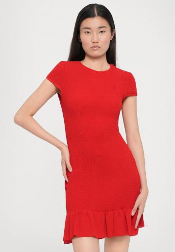 Короткое платье