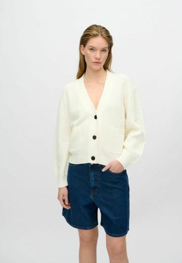 Вязаная кофта