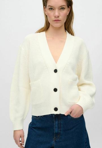 Вязаная кофта