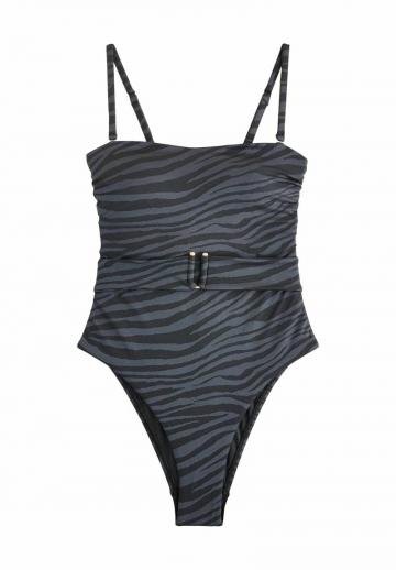 Слитный купальник