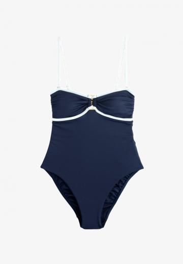 Слитный купальник