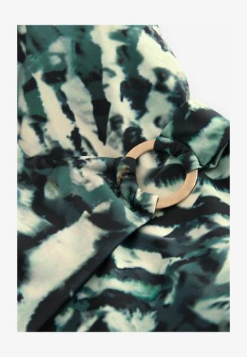 Слитный купальник