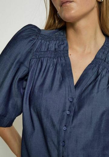 Джинсовая блузка