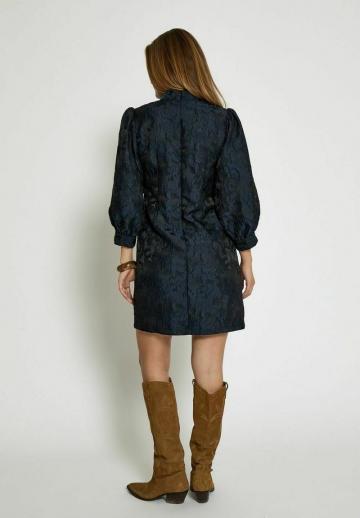 Короткое платье