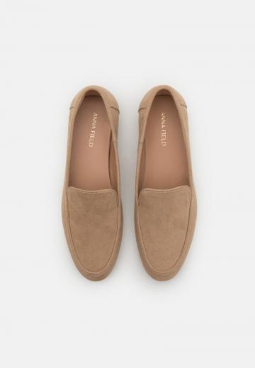 Полуботинки