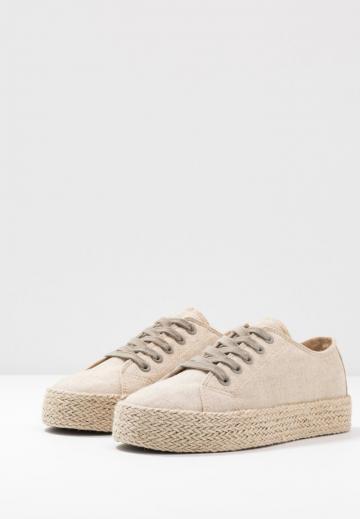 Спортивные балетки