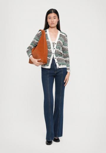 Вязаная кофта