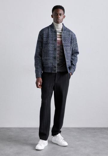 Куртка бомбер