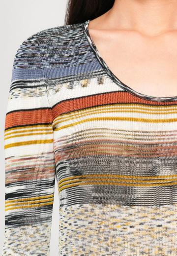 Вязаное платье