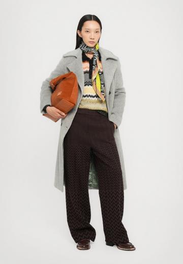 Шерстяное пальто