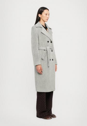 Шерстяное пальто