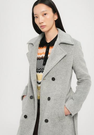 Шерстяное пальто