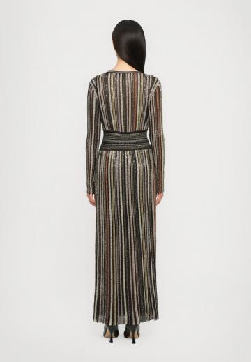 Длинное платье