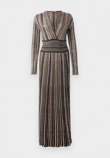 Длинное платье