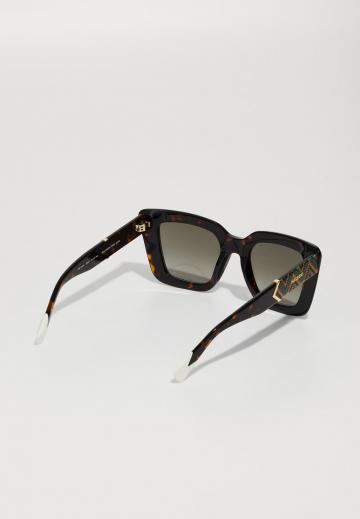 Солнечные очки