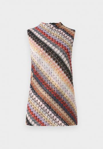 Длинный топ