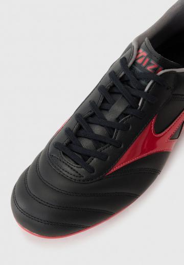 Футбольные бутсы