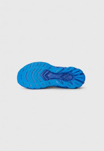 Беговые кроссовки