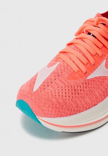 Беговые кроссовки