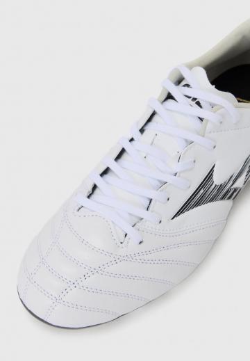 Футбольные бутсы