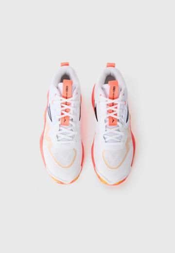 Кроссовки для зала