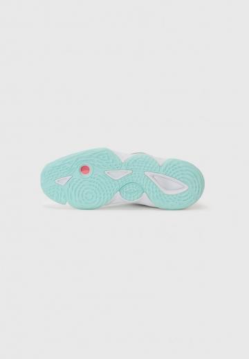 Кроссовки для зала