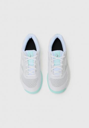 Кроссовки для зала